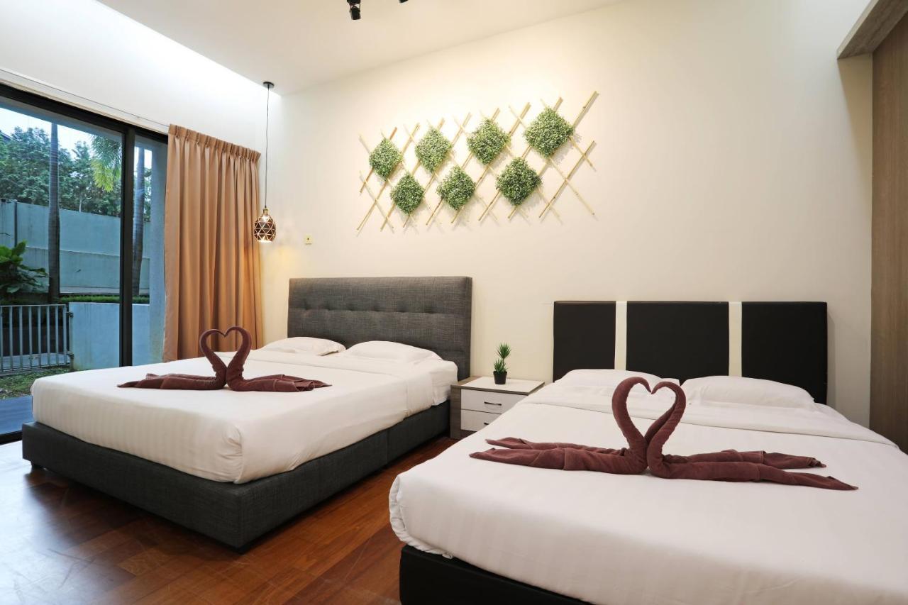 Ferienwohnung Elegant Living At Loft Imago Kk Kampong Sembulan Exterior foto